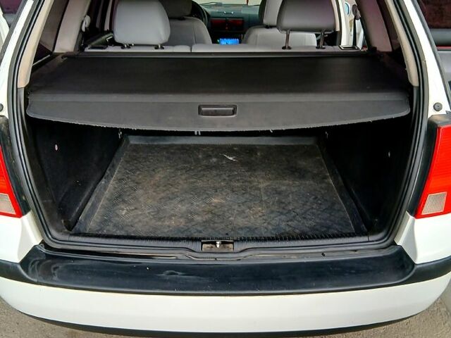 Белый Фольксваген Гольф, объемом двигателя 1.4 л и пробегом 0 тыс. км за 5001 $, фото 4 на Automoto.ua