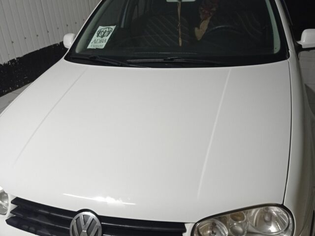 Білий Фольксваген Гольф, об'ємом двигуна 1.9 л та пробігом 200 тис. км за 3600 $, фото 1 на Automoto.ua