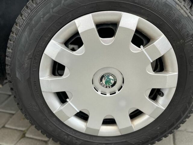 Білий Фольксваген Гольф, об'ємом двигуна 1.6 л та пробігом 175 тис. км за 3850 $, фото 19 на Automoto.ua