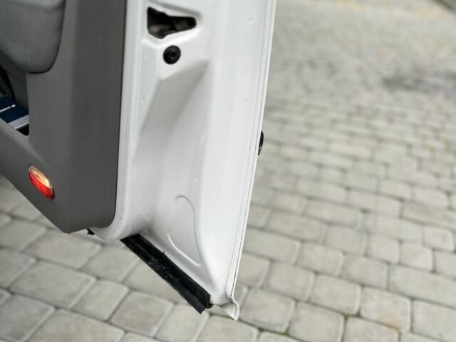 Білий Фольксваген Гольф, об'ємом двигуна 1.6 л та пробігом 175 тис. км за 3850 $, фото 17 на Automoto.ua