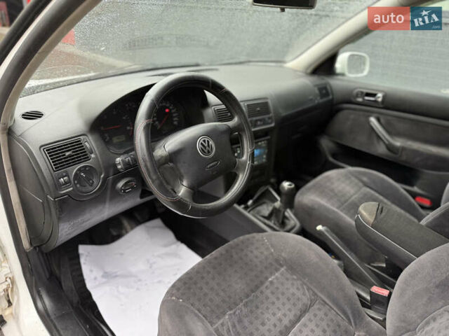Білий Фольксваген Гольф, об'ємом двигуна 1.9 л та пробігом 344 тис. км за 4850 $, фото 13 на Automoto.ua
