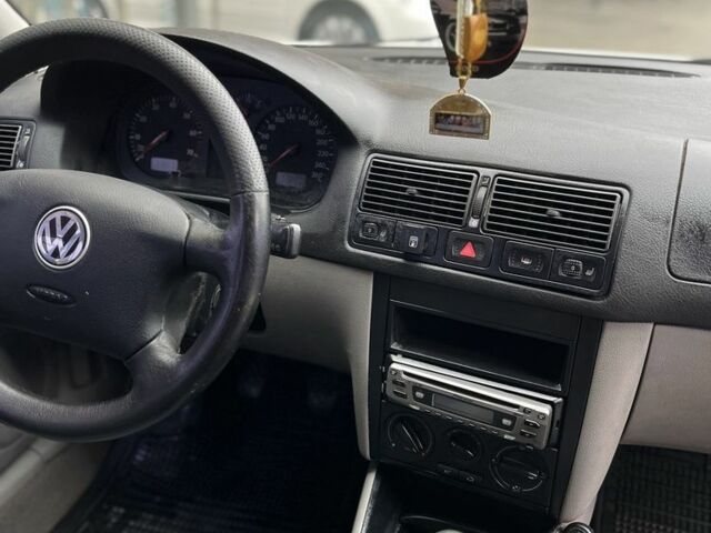 Білий Фольксваген Гольф, об'ємом двигуна 1.6 л та пробігом 175 тис. км за 3850 $, фото 14 на Automoto.ua