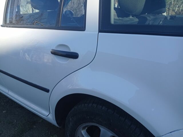 Білий Фольксваген Гольф, об'ємом двигуна 1.9 л та пробігом 200 тис. км за 3600 $, фото 15 на Automoto.ua