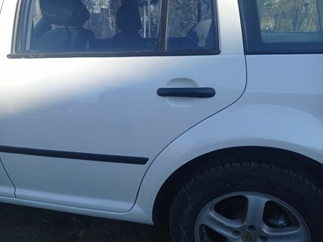 Білий Фольксваген Гольф, об'ємом двигуна 1.9 л та пробігом 200 тис. км за 3600 $, фото 14 на Automoto.ua