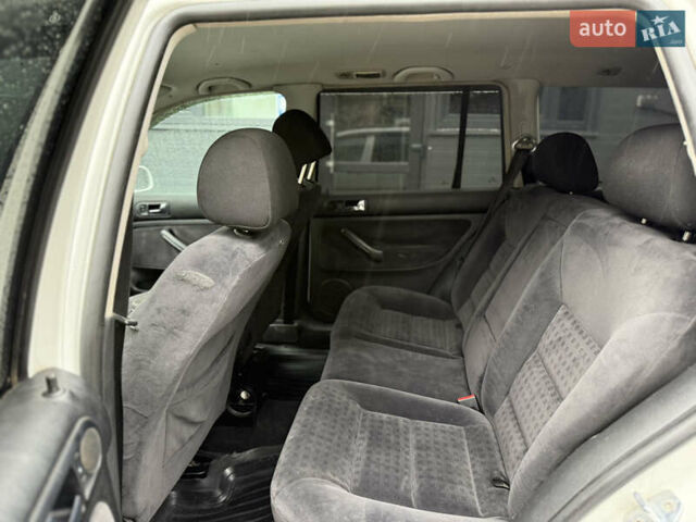 Білий Фольксваген Гольф, об'ємом двигуна 1.9 л та пробігом 344 тис. км за 4850 $, фото 15 на Automoto.ua