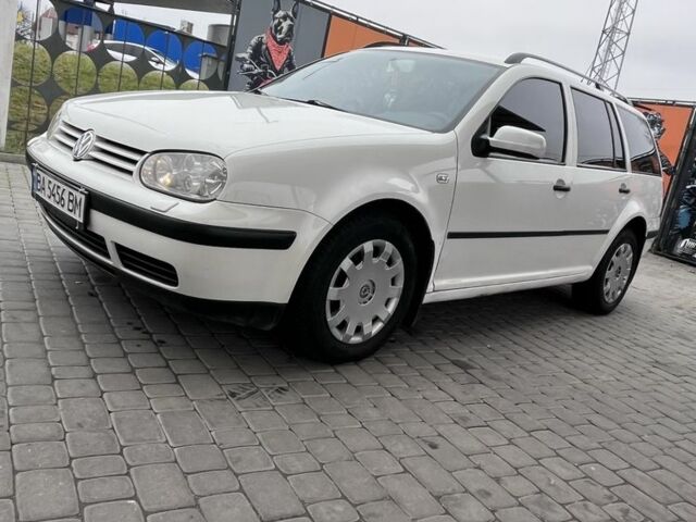 Білий Фольксваген Гольф, об'ємом двигуна 1.6 л та пробігом 175 тис. км за 3850 $, фото 4 на Automoto.ua