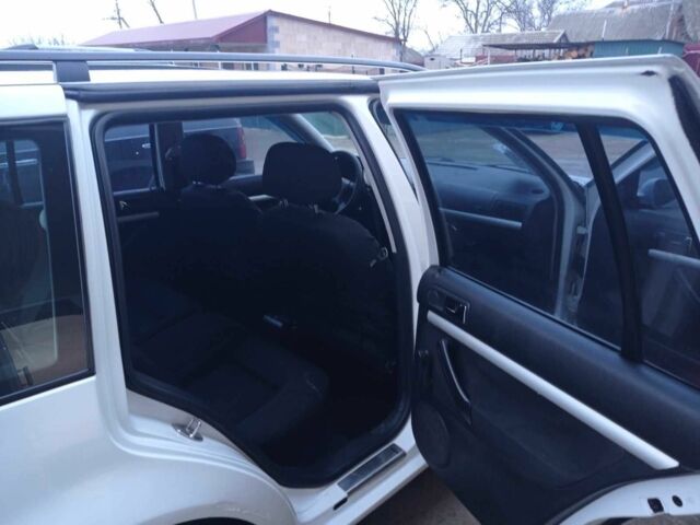 Білий Фольксваген Гольф, об'ємом двигуна 1.9 л та пробігом 200 тис. км за 3600 $, фото 5 на Automoto.ua