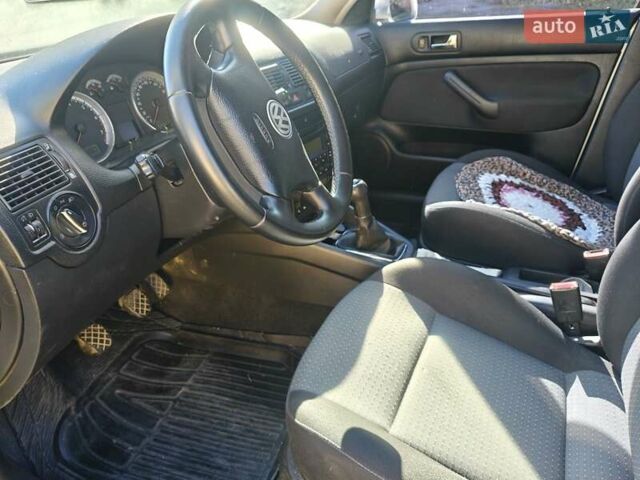 Белый Фольксваген Гольф, объемом двигателя 1.98 л и пробегом 223 тыс. км за 4900 $, фото 2 на Automoto.ua