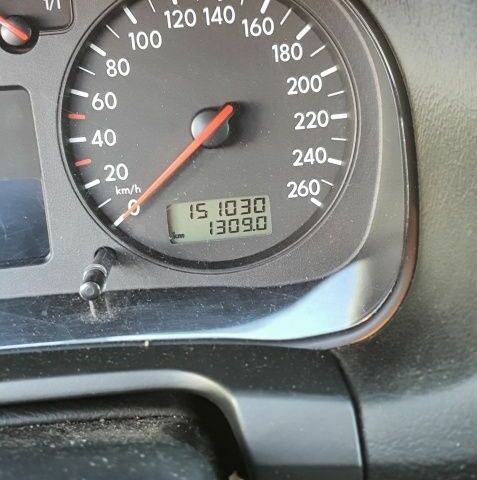 Белый Фольксваген Гольф, объемом двигателя 2 л и пробегом 150 тыс. км за 5500 $, фото 7 на Automoto.ua