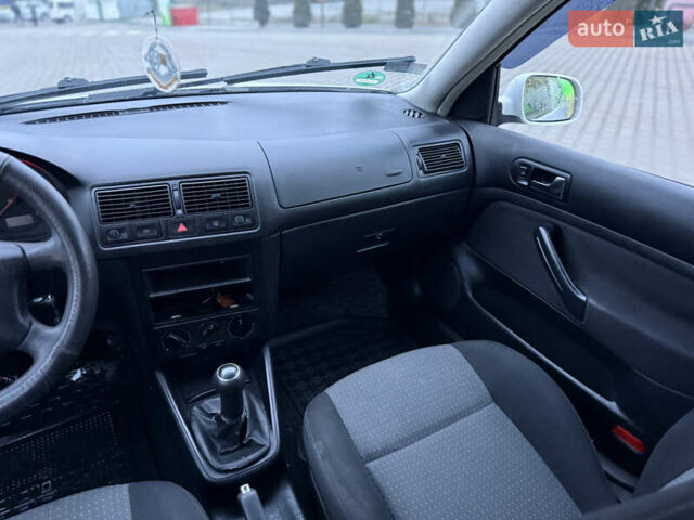 Білий Фольксваген Гольф, об'ємом двигуна 1.9 л та пробігом 220 тис. км за 4250 $, фото 29 на Automoto.ua