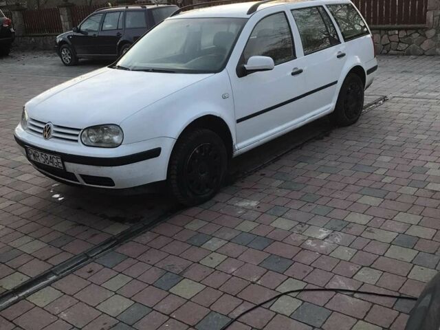 Белый Фольксваген Гольф, объемом двигателя 9 л и пробегом 335 тыс. км за 2100 $, фото 3 на Automoto.ua