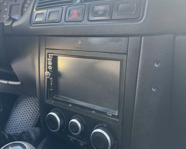 Білий Фольксваген Гольф, об'ємом двигуна 1.6 л та пробігом 243 тис. км за 4400 $, фото 25 на Automoto.ua