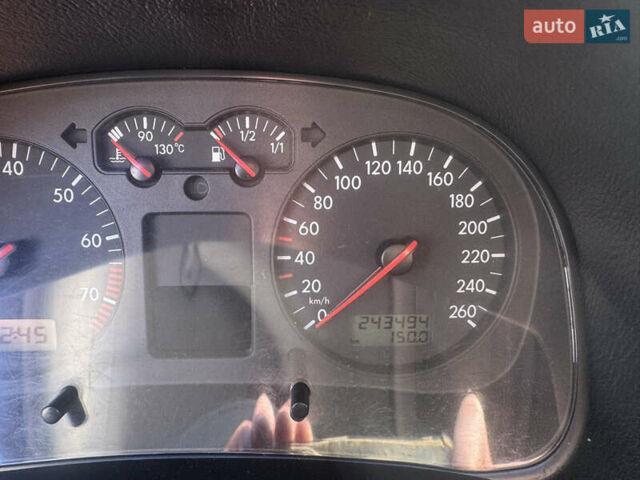 Білий Фольксваген Гольф, об'ємом двигуна 1.6 л та пробігом 243 тис. км за 4400 $, фото 32 на Automoto.ua