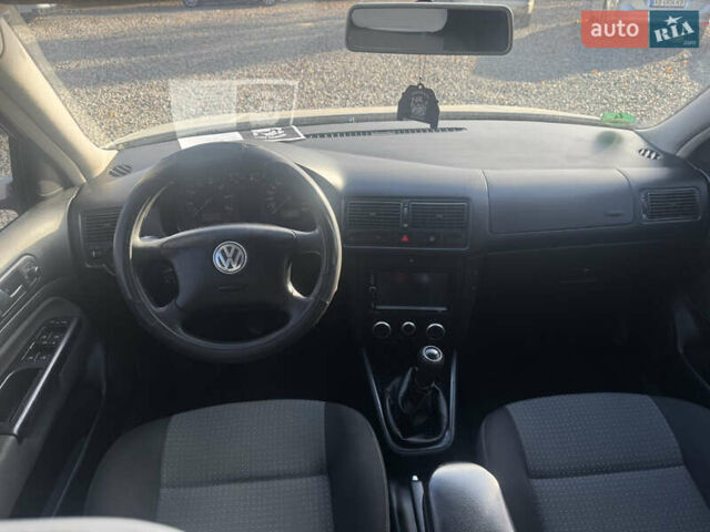 Білий Фольксваген Гольф, об'ємом двигуна 1.6 л та пробігом 243 тис. км за 4400 $, фото 30 на Automoto.ua