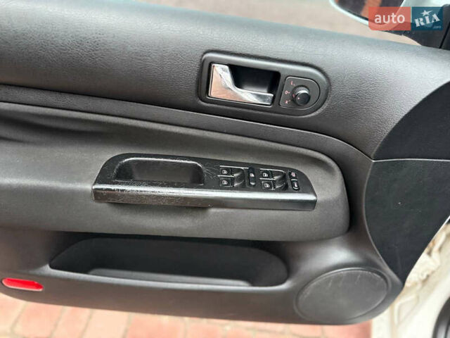 Білий Фольксваген Гольф, об'ємом двигуна 1.6 л та пробігом 244 тис. км за 4600 $, фото 9 на Automoto.ua