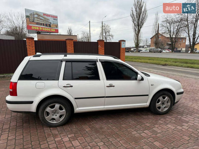 Білий Фольксваген Гольф, об'ємом двигуна 1.6 л та пробігом 244 тис. км за 4600 $, фото 5 на Automoto.ua