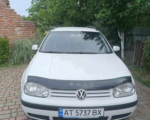 Белый Фольксваген Гольф, объемом двигателя 1.6 л и пробегом 206 тыс. км за 4000 $, фото 6 на Automoto.ua