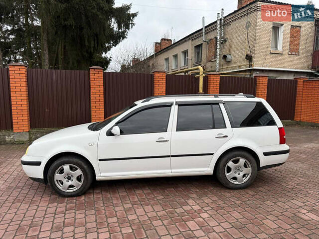 Білий Фольксваген Гольф, об'ємом двигуна 1.6 л та пробігом 244 тис. км за 4600 $, фото 1 на Automoto.ua