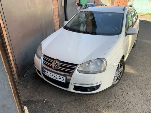 Белый Фольксваген Гольф, объемом двигателя 1.9 л и пробегом 326 тыс. км за 5700 $, фото 2 на Automoto.ua