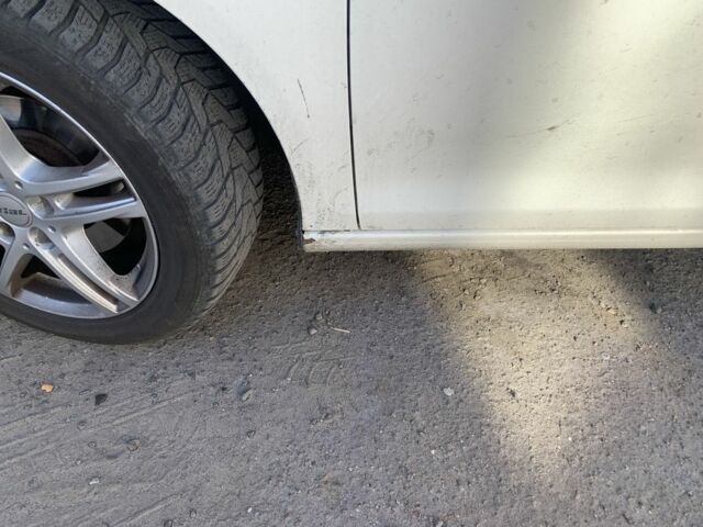 Белый Фольксваген Гольф, объемом двигателя 1.9 л и пробегом 326 тыс. км за 5700 $, фото 3 на Automoto.ua