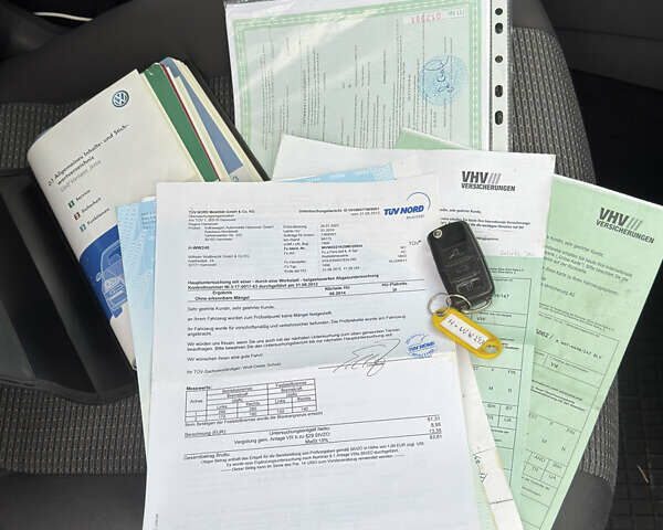 Белый Фольксваген Гольф, объемом двигателя 1.6 л и пробегом 185 тыс. км за 6600 $, фото 30 на Automoto.ua