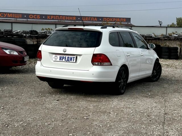 Белый Фольксваген Гольф, объемом двигателя 1.6 л и пробегом 217 тыс. км за 6400 $, фото 1 на Automoto.ua