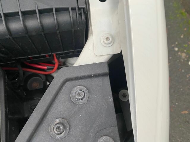 Белый Фольксваген Гольф, объемом двигателя 1.4 л и пробегом 245 тыс. км за 5999 $, фото 12 на Automoto.ua