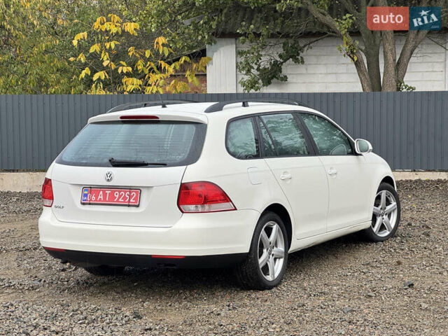 Белый Фольксваген Гольф, объемом двигателя 1.6 л и пробегом 185 тыс. км за 6600 $, фото 8 на Automoto.ua