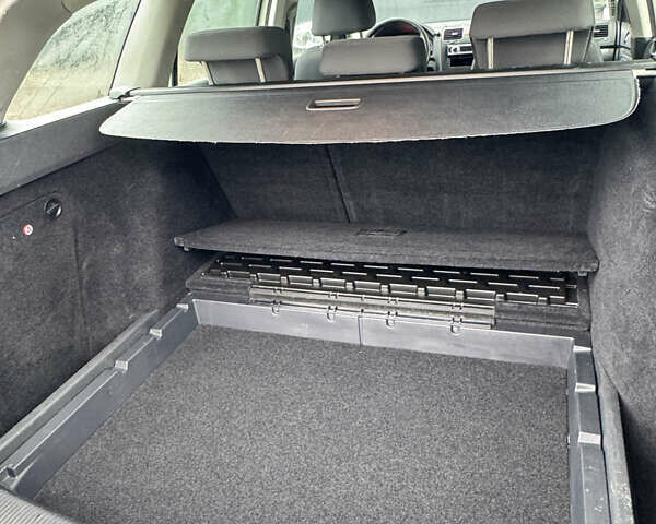 Белый Фольксваген Гольф, объемом двигателя 1.6 л и пробегом 185 тыс. км за 6600 $, фото 28 на Automoto.ua