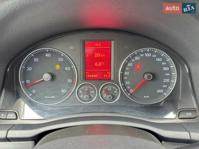 Белый Фольксваген Гольф, объемом двигателя 1.6 л и пробегом 185 тыс. км за 6600 $, фото 22 на Automoto.ua