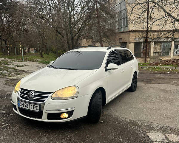 Білий Фольксваген Гольф, об'ємом двигуна 1.97 л та пробігом 220 тис. км за 6500 $, фото 1 на Automoto.ua