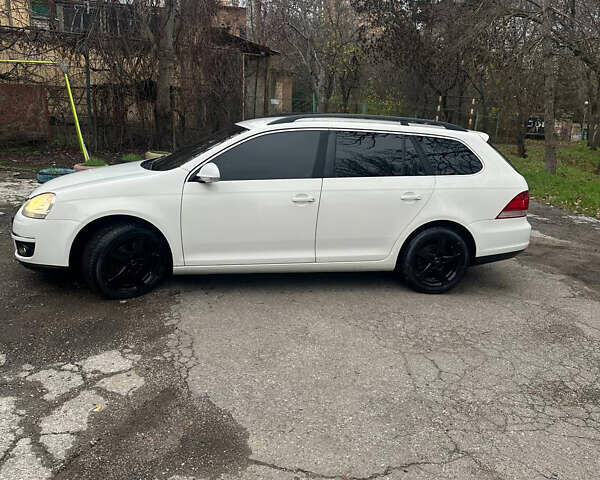 Білий Фольксваген Гольф, об'ємом двигуна 1.97 л та пробігом 220 тис. км за 6500 $, фото 2 на Automoto.ua