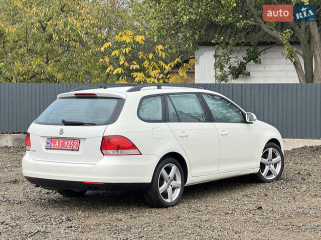 Белый Фольксваген Гольф, объемом двигателя 1.6 л и пробегом 185 тыс. км за 6600 $, фото 9 на Automoto.ua