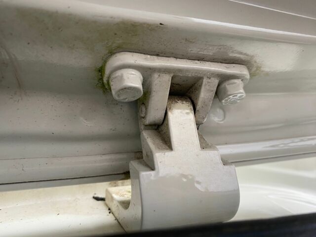 Белый Фольксваген Гольф, объемом двигателя 1.4 л и пробегом 245 тыс. км за 5999 $, фото 16 на Automoto.ua