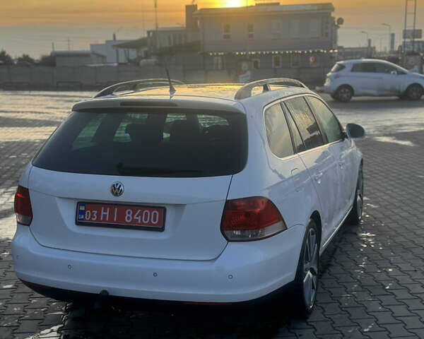 Белый Фольксваген Гольф, объемом двигателя 1.4 л и пробегом 202 тыс. км за 5900 $, фото 5 на Automoto.ua