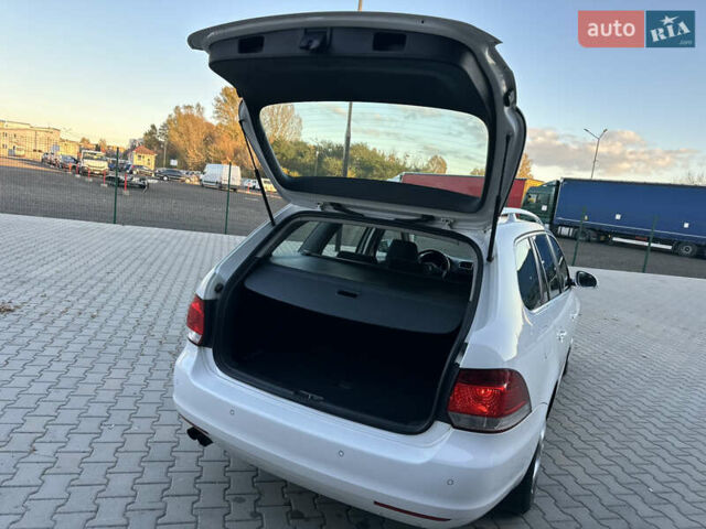 Белый Фольксваген Гольф, объемом двигателя 1.4 л и пробегом 187 тыс. км за 7450 $, фото 38 на Automoto.ua