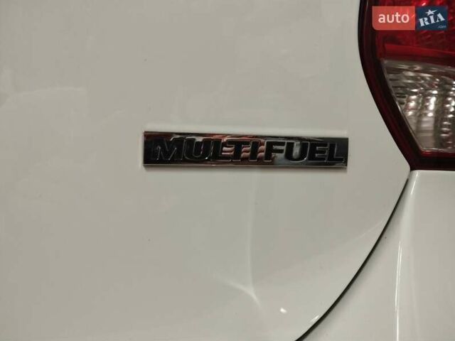 Білий Фольксваген Гольф, об'ємом двигуна 1.6 л та пробігом 174 тис. км за 7699 $, фото 20 на Automoto.ua