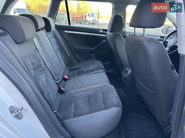 Белый Фольксваген Гольф, объемом двигателя 1.4 л и пробегом 187 тыс. км за 7450 $, фото 35 на Automoto.ua