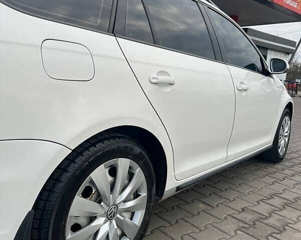 Белый Фольксваген Гольф, объемом двигателя 1.9 л и пробегом 143 тыс. км за 6050 $, фото 15 на Automoto.ua