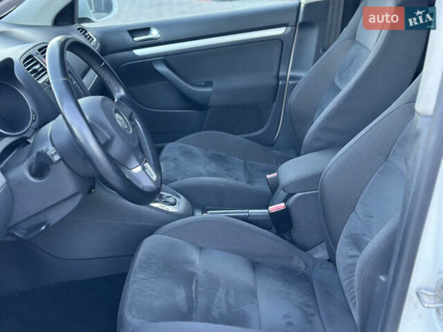 Белый Фольксваген Гольф, объемом двигателя 1.4 л и пробегом 187 тыс. км за 7450 $, фото 23 на Automoto.ua