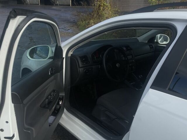 Білий Фольксваген Гольф, об'ємом двигуна 1.9 л та пробігом 207 тис. км за 6900 $, фото 7 на Automoto.ua