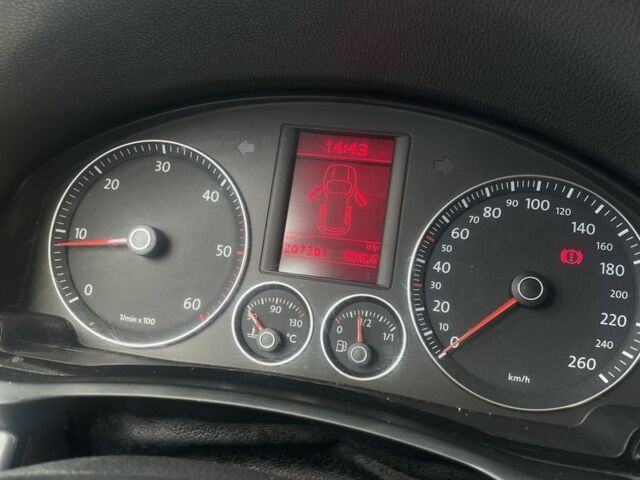 Білий Фольксваген Гольф, об'ємом двигуна 1.9 л та пробігом 207 тис. км за 6900 $, фото 12 на Automoto.ua