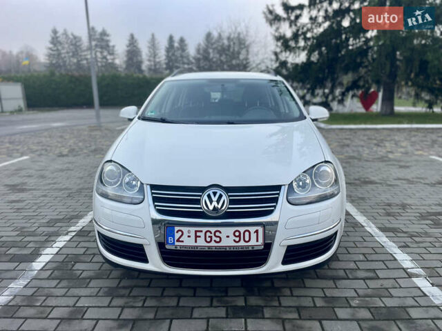 Білий Фольксваген Гольф, об'ємом двигуна 1.4 л та пробігом 199 тис. км за 5700 $, фото 14 на Automoto.ua