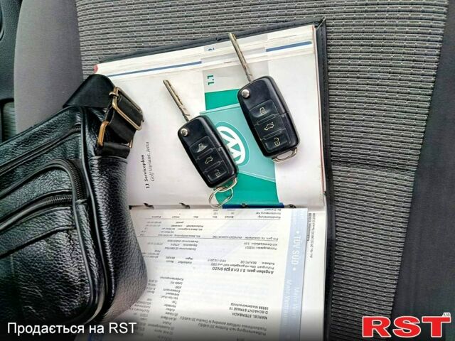 Белый Фольксваген Гольф, объемом двигателя 1.6 л и пробегом 203 тыс. км за 6900 $, фото 8 на Automoto.ua