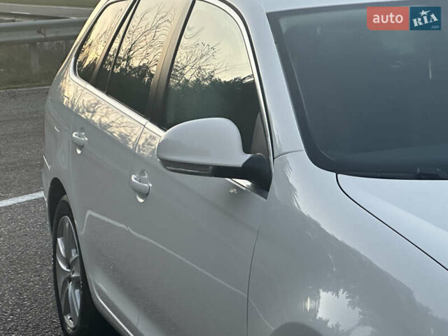 Белый Фольксваген Гольф, объемом двигателя 1.4 л и пробегом 213 тыс. км за 7799 $, фото 23 на Automoto.ua