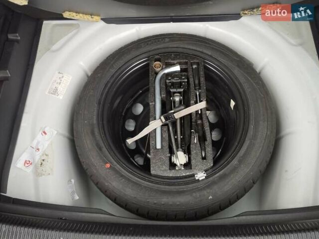 Білий Фольксваген Гольф, об'ємом двигуна 1.6 л та пробігом 174 тис. км за 7699 $, фото 19 на Automoto.ua