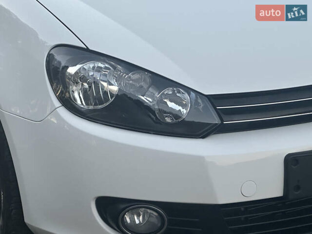 Белый Фольксваген Гольф, объемом двигателя 1.4 л и пробегом 213 тыс. км за 7799 $, фото 16 на Automoto.ua