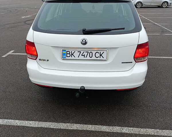 Белый Фольксваген Гольф, объемом двигателя 1.9 л и пробегом 247 тыс. км за 5950 $, фото 4 на Automoto.ua