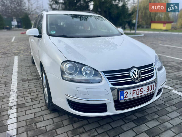 Білий Фольксваген Гольф, об'ємом двигуна 1.4 л та пробігом 199 тис. км за 5700 $, фото 2 на Automoto.ua