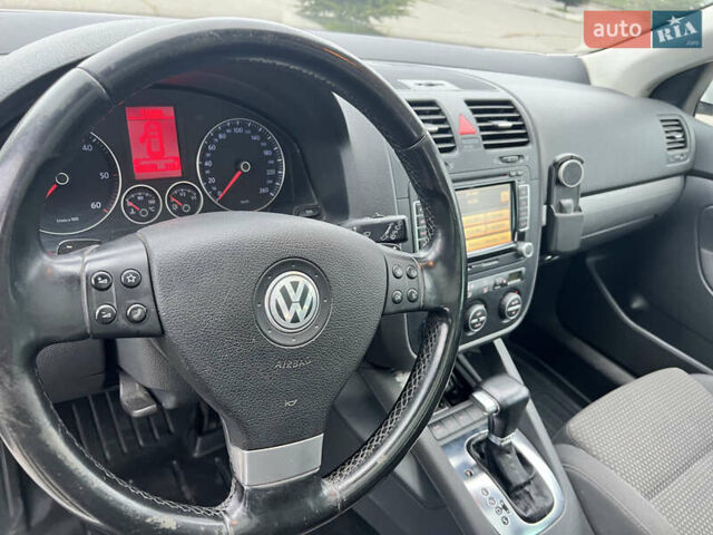 Белый Фольксваген Гольф, объемом двигателя 1.97 л и пробегом 352 тыс. км за 7590 $, фото 24 на Automoto.ua
